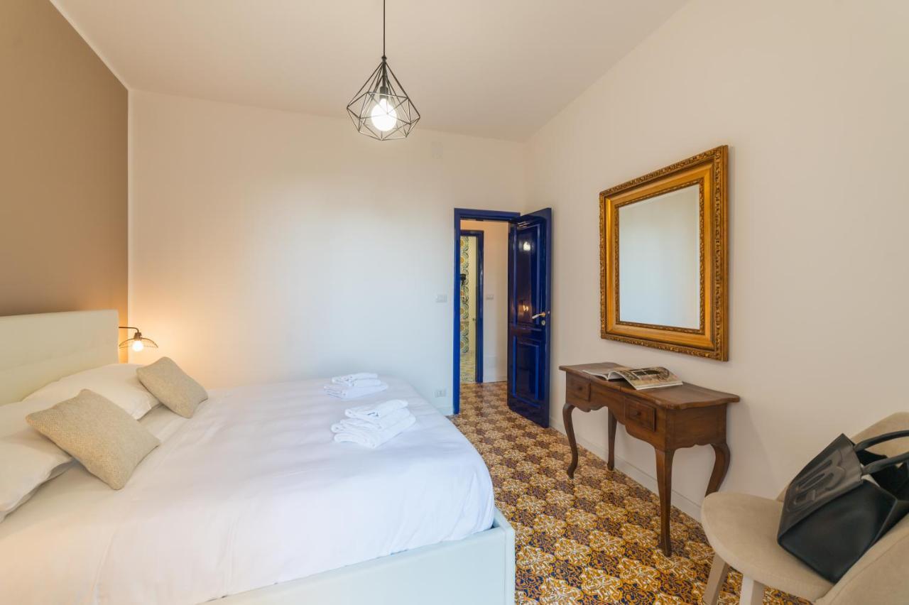 Castalia Apartments & Rooms Duomo Taormina Ngoại thất bức ảnh